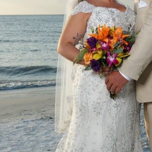 Ysa Makino Wedding Dress